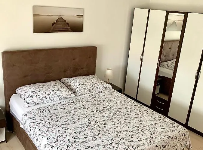 Апартаменты Mirta